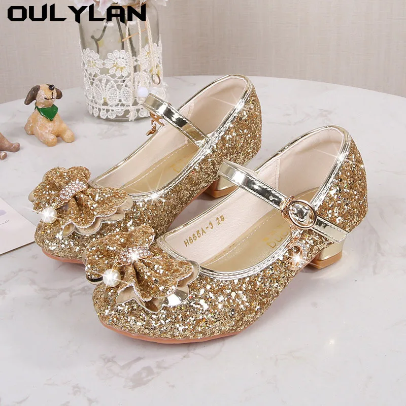 Oulylan New Children's Princess Shoes Soft Soles Silver Glass Shoes Little Girls Show Leather Shoes Girls' High Heels Spring
Oulylan New Children's Princess Shoes Soft Soles Silver Glass Shoes Little Girls Show Leather Shoes Girls' High Heels Spring
