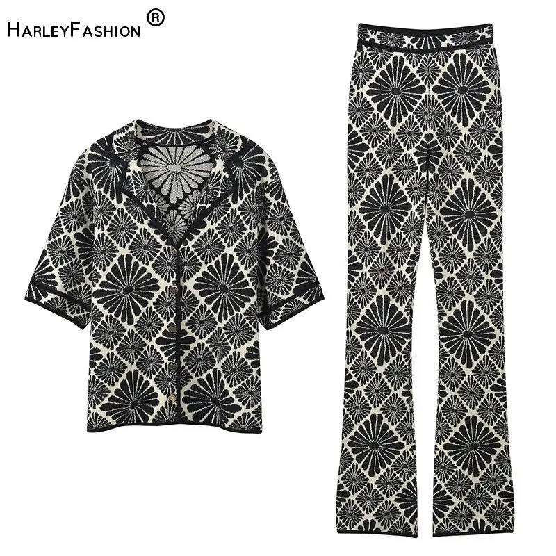 2026 Summer Lady Designed Holiday Casual Suit Notched Short Sleeve Single-breasted Cardigan Flared Pants Women Floral Knits 2pcs
2026 Summer Lady Designed Holiday Casual Suit Notched Short Sleeve Single-breasted Cardigan Flared Pants Women Floral Knits 2pcs