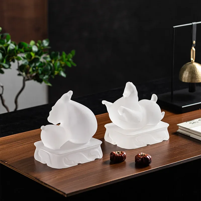 X22Resin Handicrafts Transparent Matte Horse Chinese Retro Style Simulation Animal Sculpture Home Decoration Accessories
X22Resin Handicrafts Transparent Matte Horse Chinese Retro Style Simulation Animal Sculpture Home Decoration Accessories