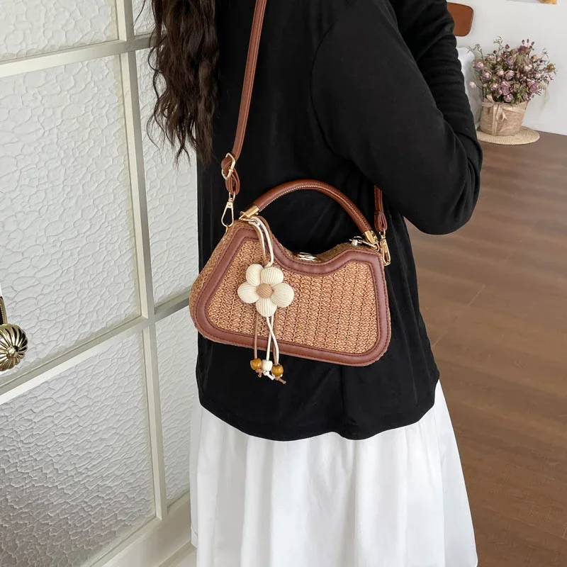 Classic and trendy chain strap shoulder bag, women's luxury designer fashion square handbag, large capacity shopper
Classic and trendy chain strap shoulder bag, women's luxury designer fashion square handbag, large capacity shopper