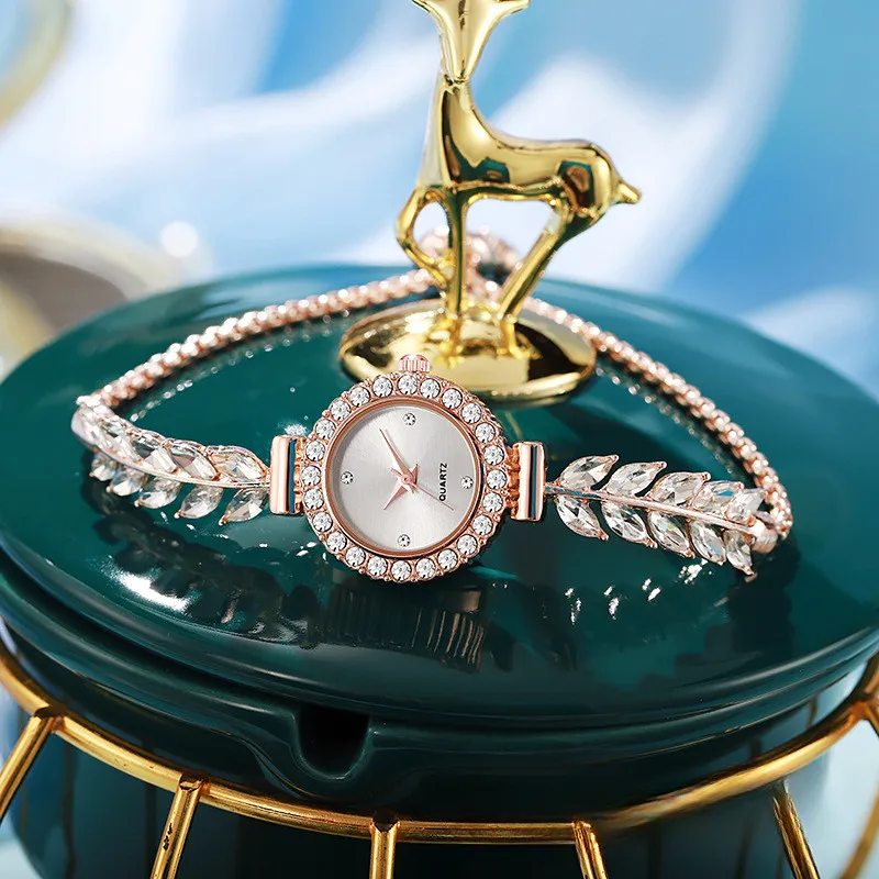 Ladies Quartz Watch, Rhinestone Women's Watch Small Dial Slim Bracelet Free Adjustment Accessories Quartz Watch
Ladies Quartz Watch, Rhinestone Women's Watch Small Dial Slim Bracelet Free Adjustment Accessories Quartz Watch
