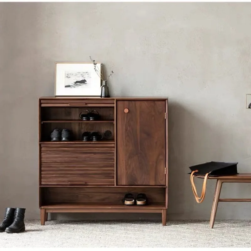 The shoe cabinet is simple, solid wood storage, large-capacity entrance, integrated shoe rack against the wall
The shoe cabinet is simple, solid wood storage, large-capacity entrance, integrated shoe rack against the wall
