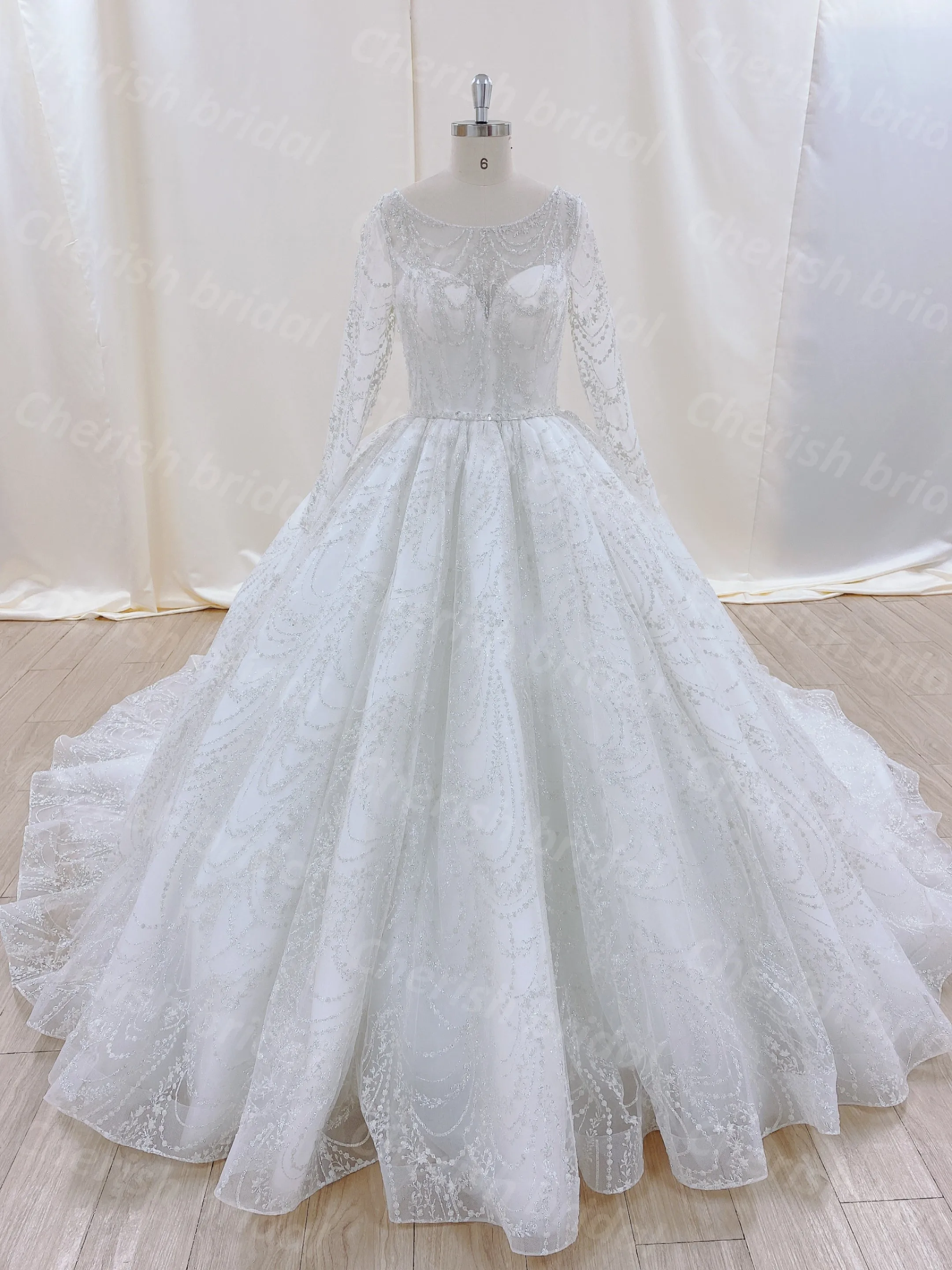 C1058B Luxury Heavy Beading and Sequin Ball Gown Wedding Dress Long Sleeve Button Back Bride Dress for Woman Bridal Gown Wedding
C1058B Luxury Heavy Beading and Sequin Ball Gown Wedding Dress Long Sleeve Button Back Bride Dress for Woman Bridal Gown Wedding