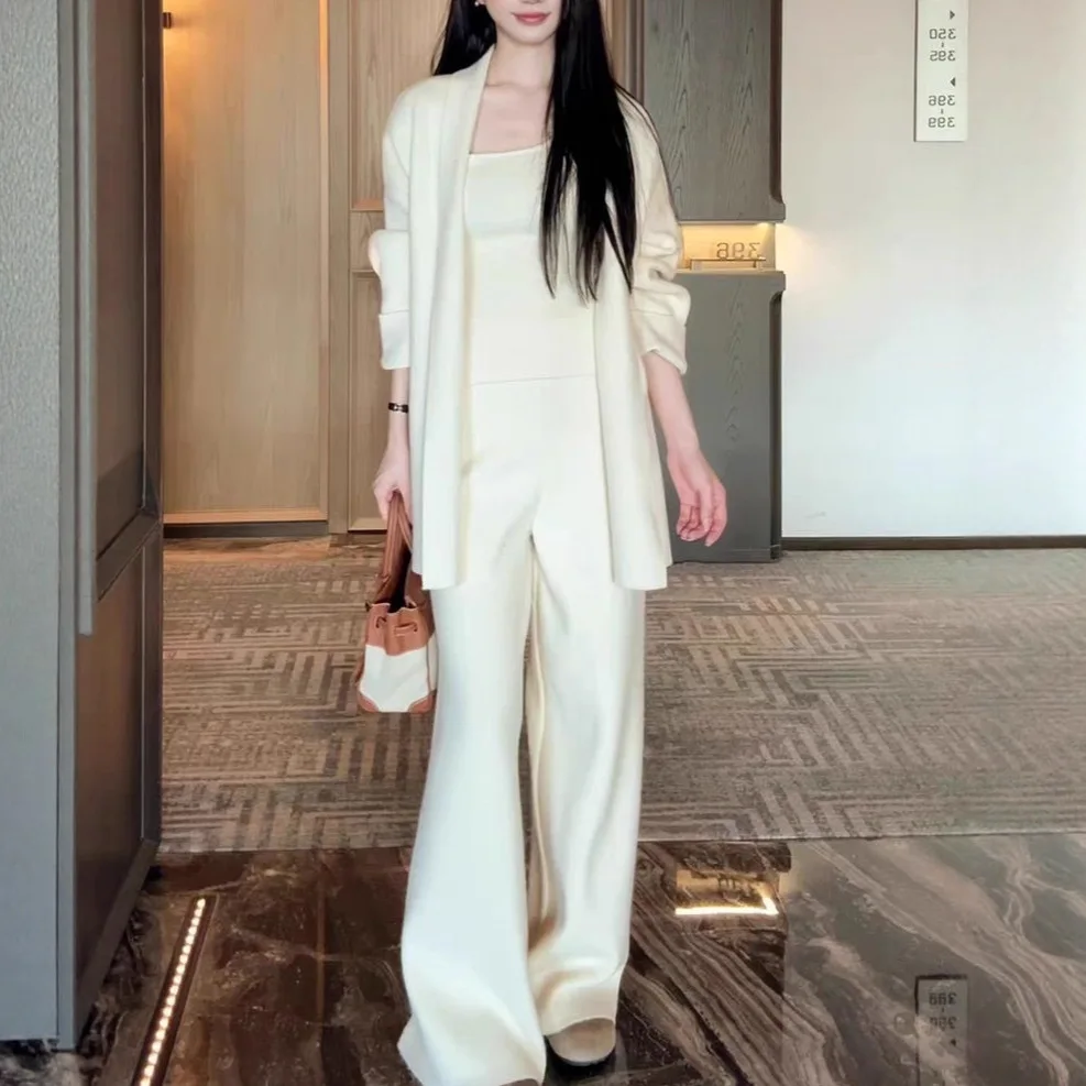 Three Pieces Women Knitted Pant Sets Y2k Matching Set Square Collar Vest Long Sleeves Coat Wide Leg Pants 2025 Autnmn Winter
Three Pieces Women Knitted Pant Sets Y2k Matching Set Square Collar Vest Long Sleeves Coat Wide Leg Pants 2025 Autnmn Winter