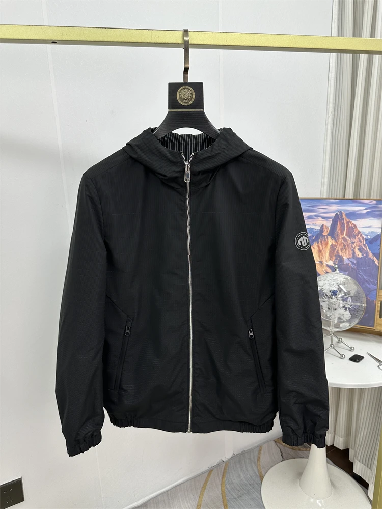 Универсальная ветрозащитная мужская куртка-бомбер черного цвета, повседневная модная осенняя двусторонняя куртка из полиэстера с воротником-стойкой на молнии
Универсальная ветрозащитная мужская куртка-бомбер черного цвета, повседневная модная осенняя двусторонняя куртка из полиэстера с воротником-стойкой на молнии