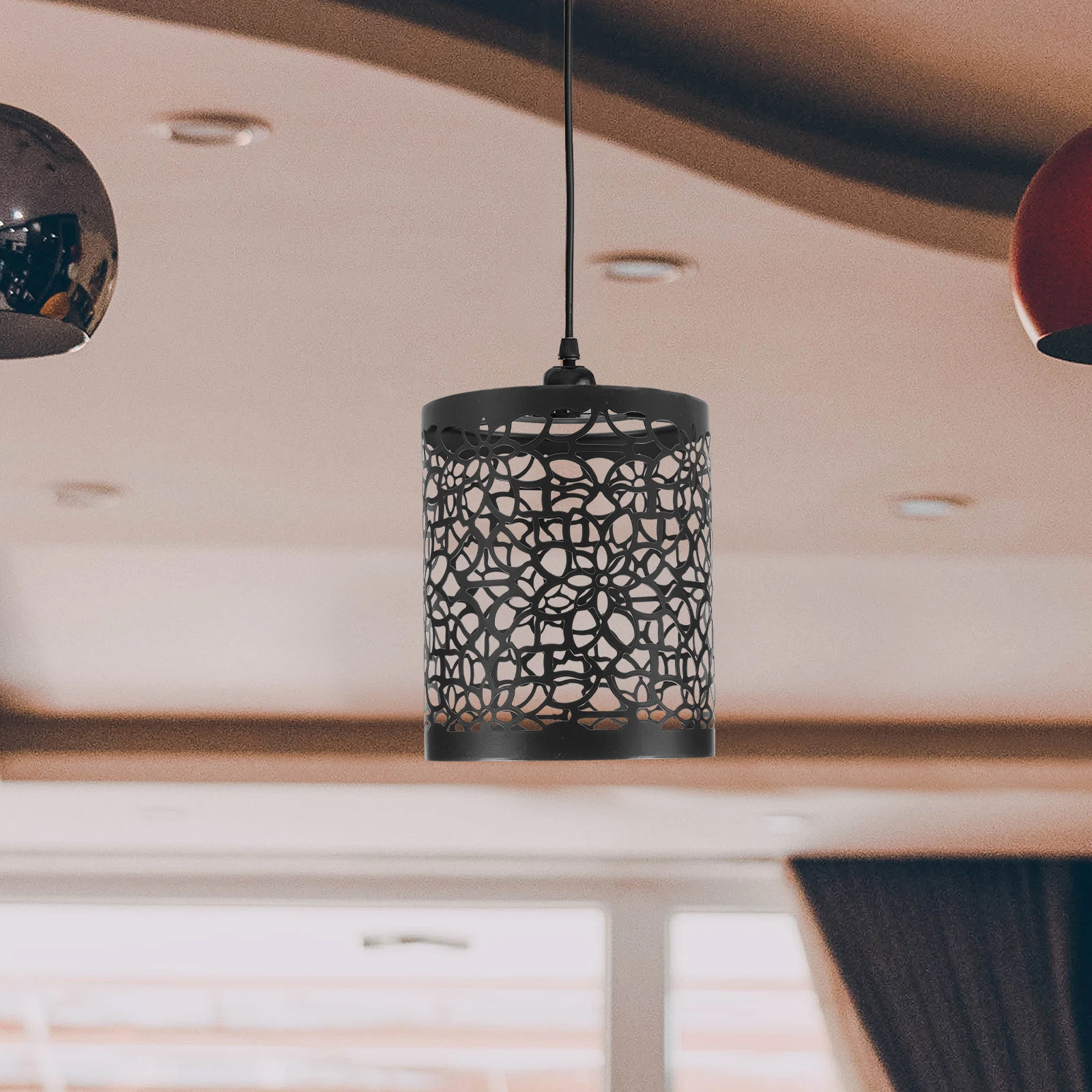 Cylindrical Lamp Shade Metal Hollow-Out Design for Pendant Ceiling Light Fixture Cover Decorative Iron Wire Mesh Light Shade
Cylindrical Lamp Shade Metal Hollow-Out Design for Pendant Ceiling Light Fixture Cover Decorative Iron Wire Mesh Light Shade