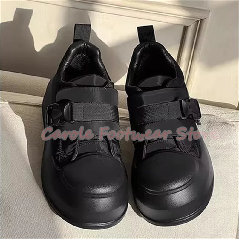 Зимняя теплая меховая мужская обувь для отдыха с пряжкой, кроссовки с большой головой, увеличивающие рост, мужские удобные кроссовки на плоской подошве
Зимняя теплая меховая мужская обувь для отдыха с пряжкой, кроссовки с большой головой, увеличивающие рост, мужские удобные кроссовки на плоской подошве