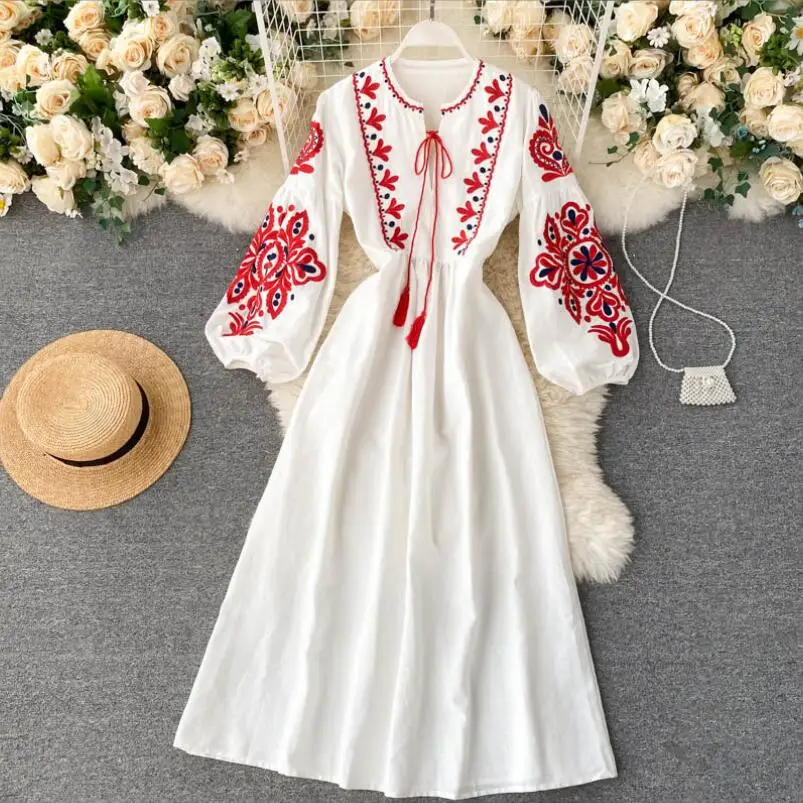 2023 Women Dress Bohemian Embroidered Flower O-Neck Lantern Sleeve High Waist Pleated Dresses Female Vestidos w2612
2023 Women Dress Bohemian Embroidered Flower O-Neck Lantern Sleeve High Waist Pleated Dresses Female Vestidos w2612