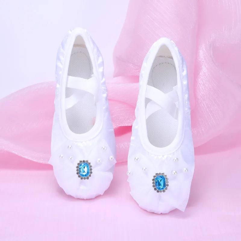 Korean Style Children's Shoe for Girl Ballet Toes Ballroom Dance Shoes Dance Shoes Women Practise Ballerina Shoes Women Ballet
Korean Style Children's Shoe for Girl Ballet Toes Ballroom Dance Shoes Dance Shoes Women Practise Ballerina Shoes Women Ballet