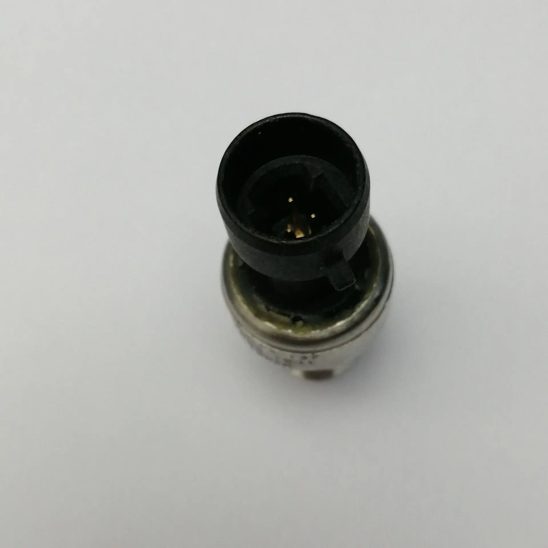 Applicable to natural gas Yuchai Weichai engine pressure common rail sensor 110R-000095 16801041
Applicable to natural gas Yuchai Weichai engine pressure common rail sensor 110R-000095 16801041