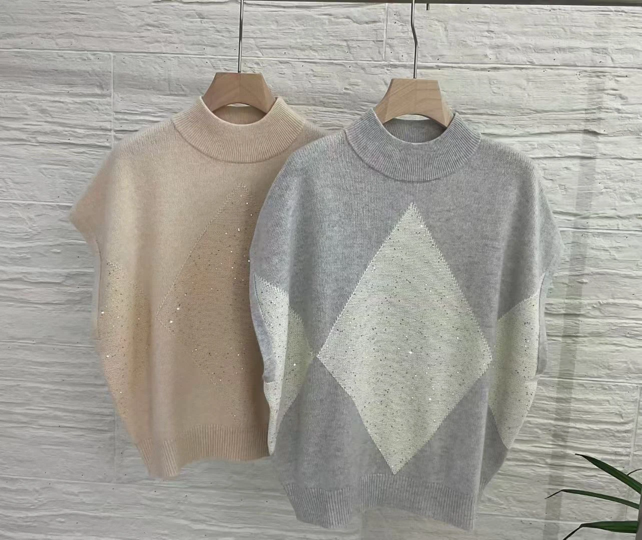 Camere f Вязаный свитер с высоким воротником Svel Повседневный свободный простой удобный женский модный мягкий oulder
Camere f Вязаный свитер с высоким воротником Svel Повседневный свободный простой удобный женский модный мягкий oulder