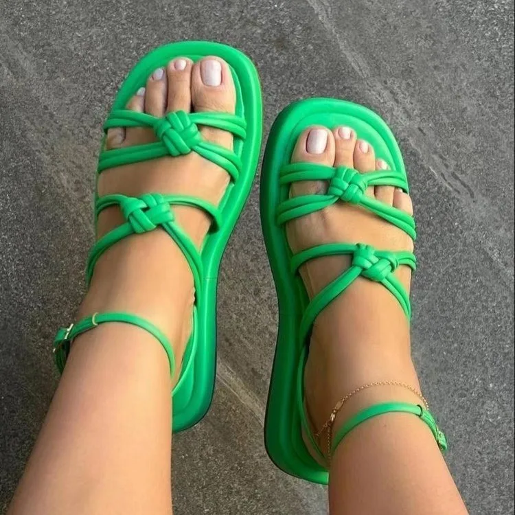 Wholesale Ladies Casual Shoes Flat Buckle Sandal Summer Outdoor Beach Waterproof Platform Slipper for Women
Wholesale Ladies Casual Shoes Flat Buckle Sandal Summer Outdoor Beach Waterproof Platform Slipper for Women