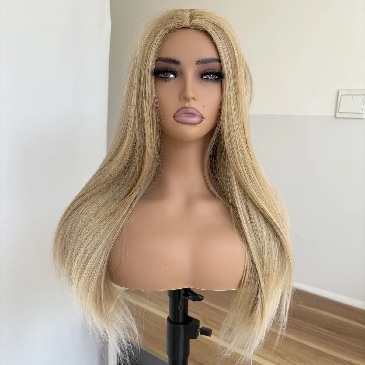 Heat Resistant Synthetic Hair Costume Wigs Women Long Straight Mixed blonde
Heat Resistant Synthetic Hair Costume Wigs Women Long Straight Mixed blonde