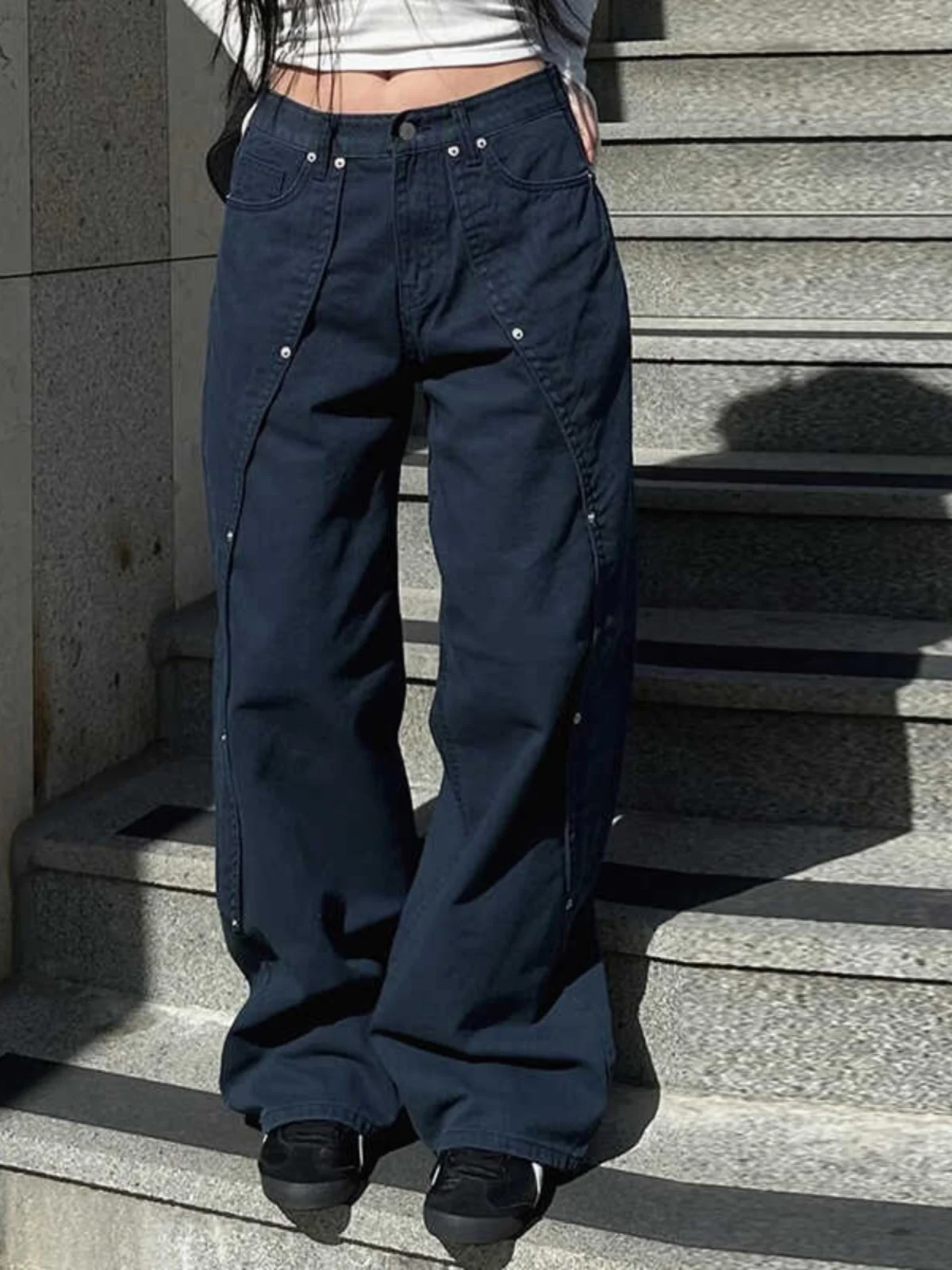Amyway High Street American Sle Rivet Design Повседневные брюки Женские свободные прямые джинсы с низкой талией Асимметричные прямые джинсы
Amyway High Street American Sle Rivet Design Повседневные брюки Женские свободные прямые джинсы с низкой талией Асимметричные прямые джинсы