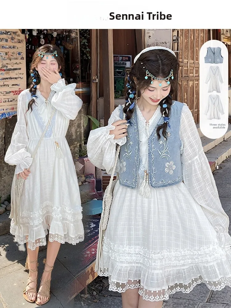 White Embroidered Lace Ethnic Style Denim Vest Dress Set Women's Fashion Spring Autumn Winter V-neck Button Closure Polyester...
White Embroidered Lace Ethnic Style Denim Vest Dress Set Women's Fashion Spring Autumn Winter V-neck Button Closure Polyester...