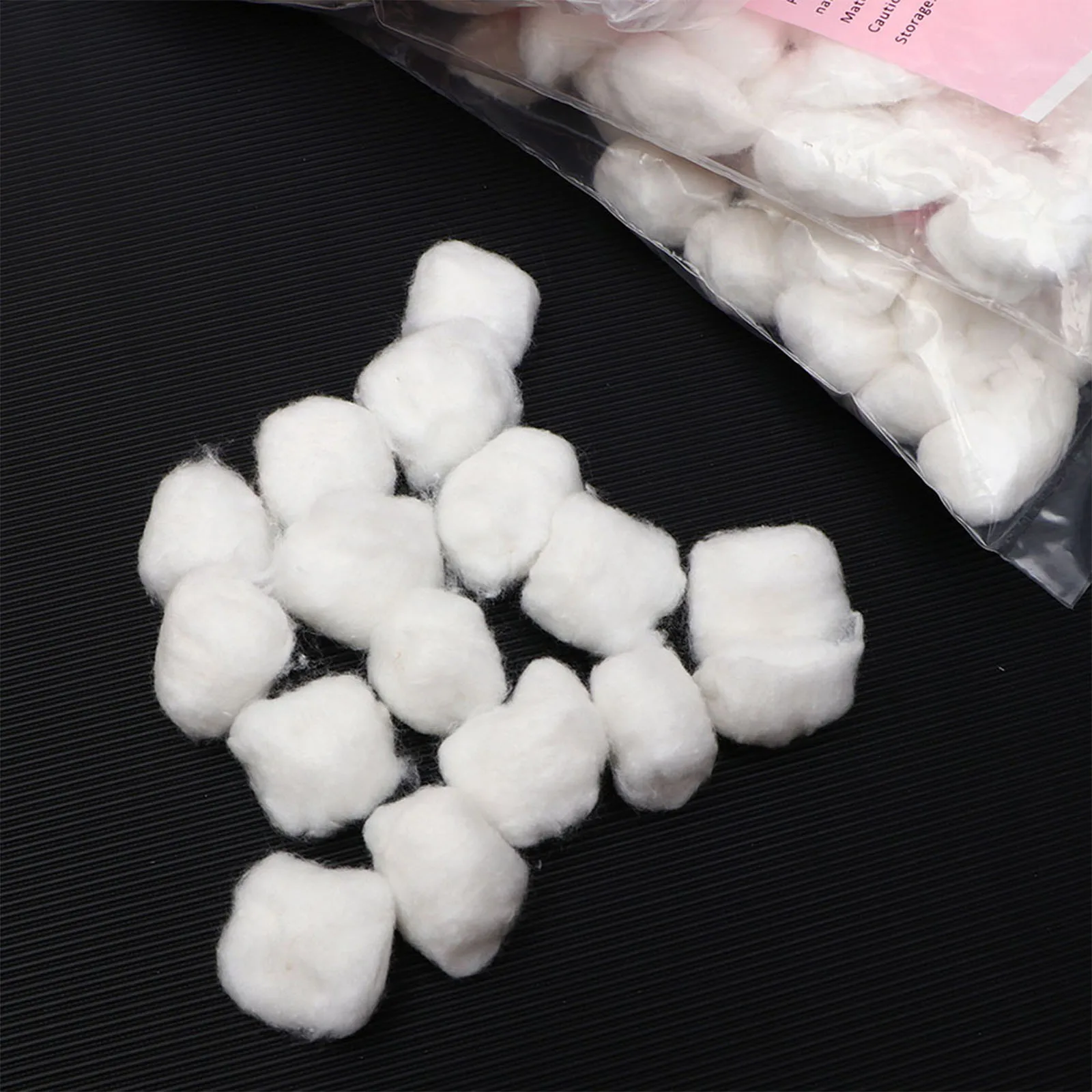 400pcs Cotton Balls Absorbent Soft Pure Makeup Removal Salon Use Tattoos First Aid Nail Polish Clean Non Medical
400pcs Cotton Balls Absorbent Soft Pure Makeup Removal Salon Use Tattoos First Aid Nail Polish Clean Non Medical
