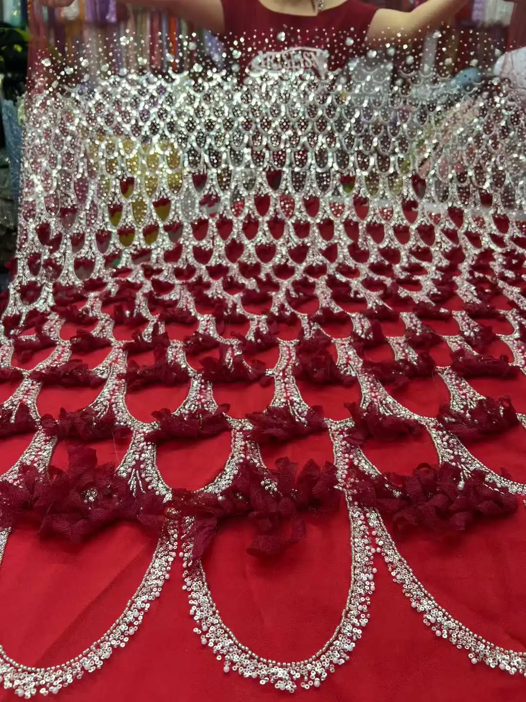 African 3D Feather Beads Lace Fabric 2026 High Quality French Nigerian Sequins Embroidery Tulle Fabric for Wedding Dress Sewing
African 3D Feather Beads Lace Fabric 2026 High Quality French Nigerian Sequins Embroidery Tulle Fabric for Wedding Dress Sewing