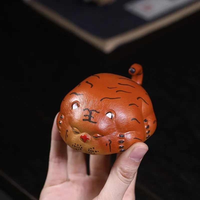 Zanghutianxia Handmade Raw Ore Boccaro Cup Tiger Master Cup Zodiac Cute Tiger with Handle Tea Cup Kung Fu Tea Cup Tea Bowl Tiger
Zanghutianxia Handmade Raw Ore Boccaro Cup Tiger Master Cup Zodiac Cute Tiger with Handle Tea Cup Kung Fu Tea Cup Tea Bowl Tiger