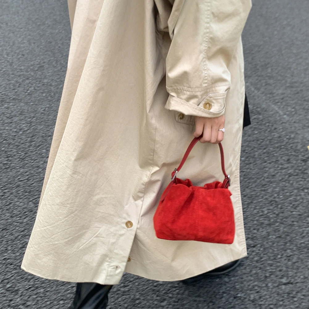 Women Faux Suede Shoulder Bag W/ Adjustable Strap for Travel Work (Red)
Women Faux Suede Shoulder Bag W/ Adjustable Strap for Travel Work (Red)