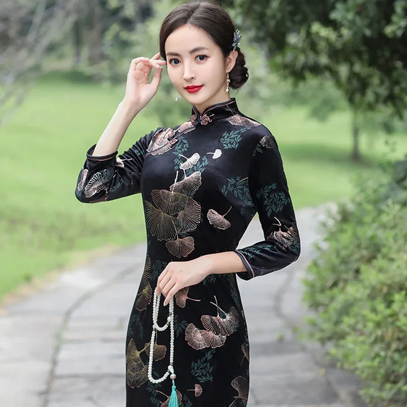 Yourqipao Spring Velvet Mid-sleeved Cheongsam Slim-fit Long Performance Temperament Chinese Style Qipao Dress for Women Mom
Yourqipao Spring Velvet Mid-sleeved Cheongsam Slim-fit Long Performance Temperament Chinese Style Qipao Dress for Women Mom