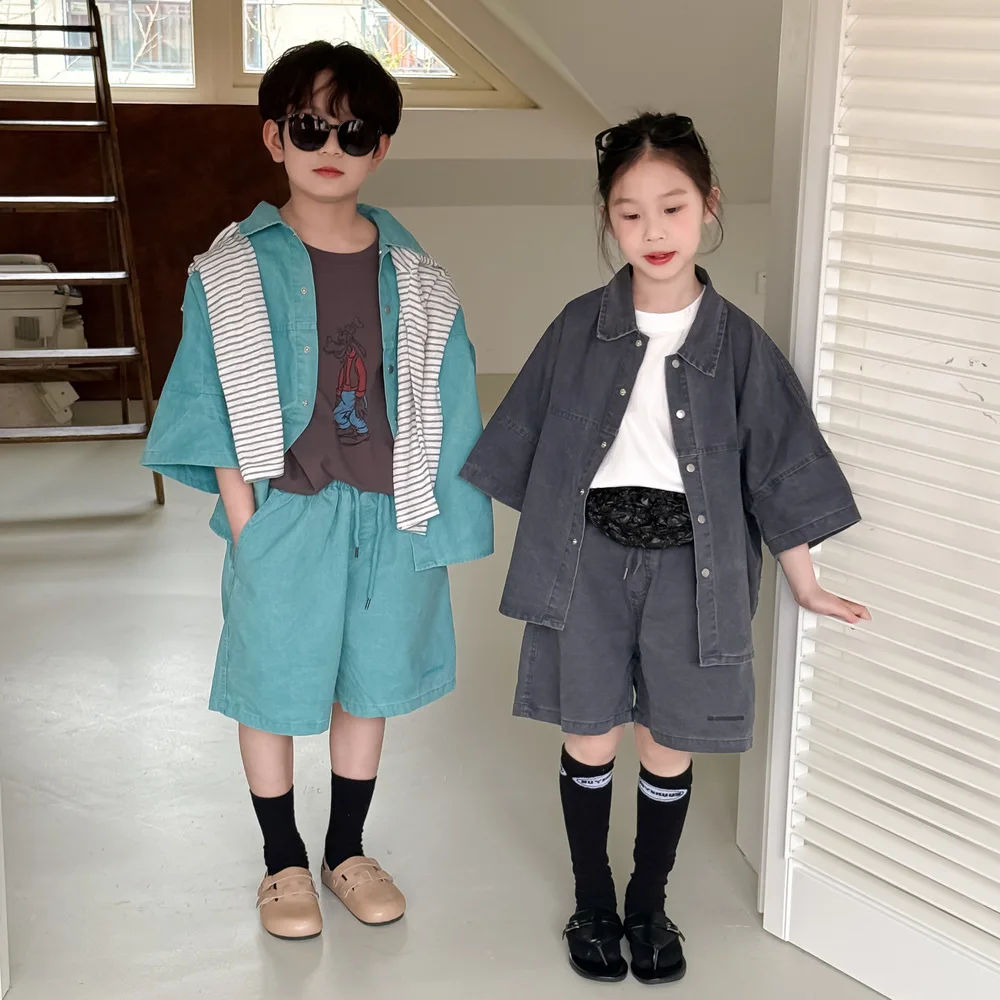 2025 Summer New Children Short Sleeve Clothes Set Boys Girls Solid Lapel Shirts Coat + Shorts 2pcs Suit Kids Casual Outfits
2025 Summer New Children Short Sleeve Clothes Set Boys Girls Solid Lapel Shirts Coat + Shorts 2pcs Suit Kids Casual Outfits