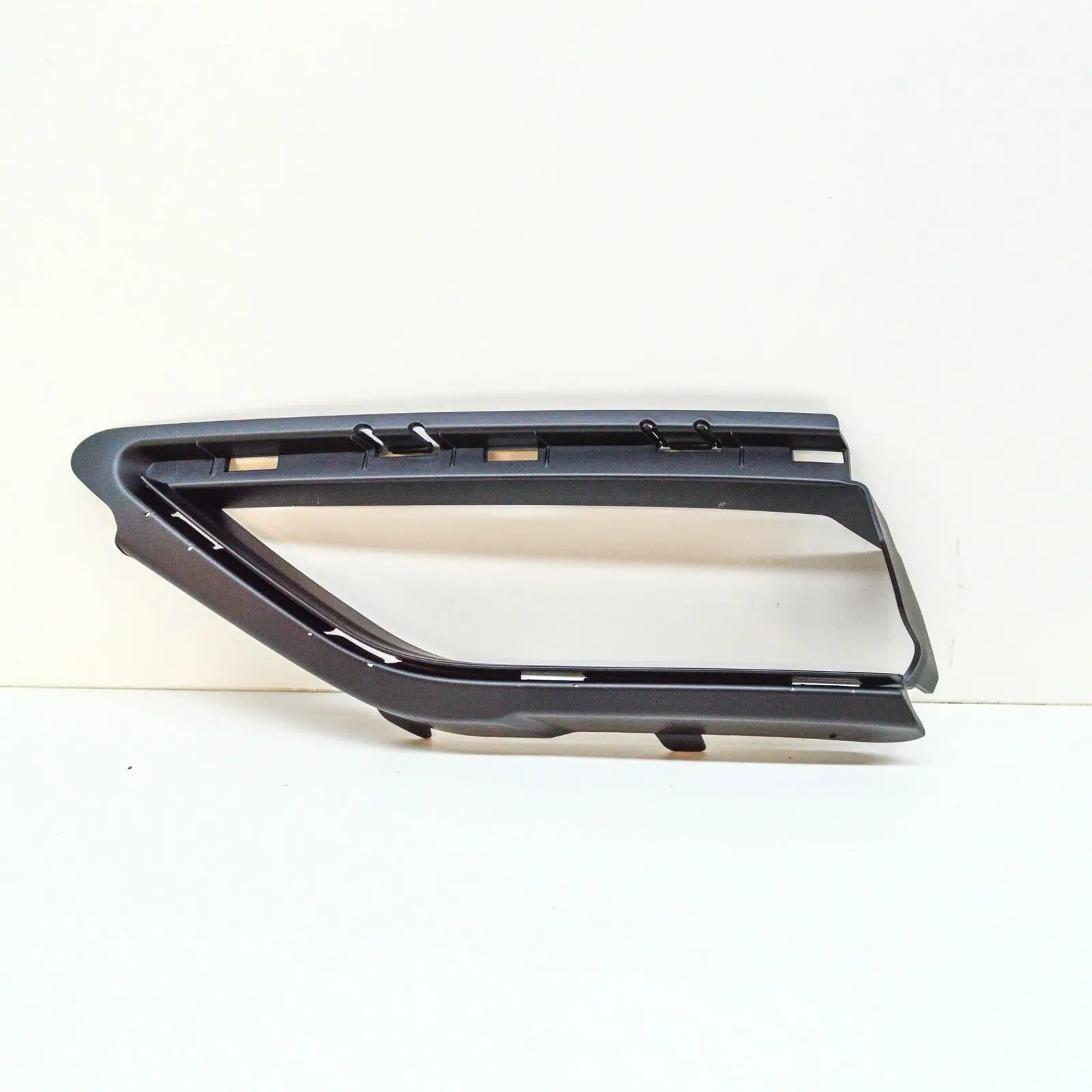 9Y0 807 676OK1 Car Bumper Front Right Grills for CAYENNE 9Y0 Genuine
9Y0 807 676OK1 Car Bumper Front Right Grills for CAYENNE 9Y0 Genuine