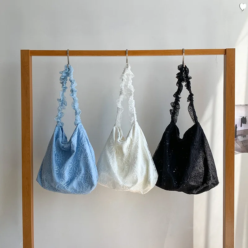 Korean Ins Style Large Capacity Tote Bag New Casual Minimalist Commuter Bag Small Fresh Lace Embroidery Shoulder Crossbody Bag
Korean Ins Style Large Capacity Tote Bag New Casual Minimalist Commuter Bag Small Fresh Lace Embroidery Shoulder Crossbody Bag
