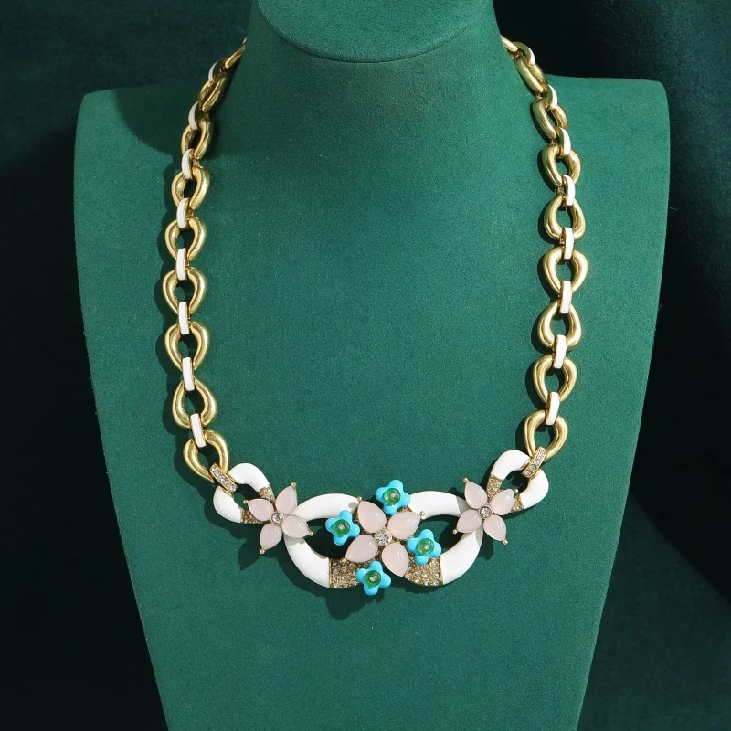 Gold Color Vintage Pink Flower Choker Necklace White Natural Blue Green Wedding Bride Jewelry Luxury Elegant Quality Accessories
Gold Color Vintage Pink Flower Choker Necklace White Natural Blue Green Wedding Bride Jewelry Luxury Elegant Quality Accessories