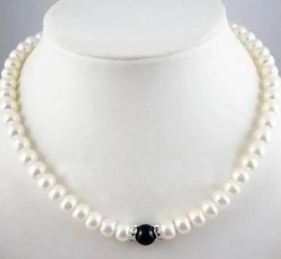 Elegant charming 7-8mm White FW Pearl + Black Agate Necklace 18"
Elegant charming 7-8mm White FW Pearl + Black Agate Necklace 18"