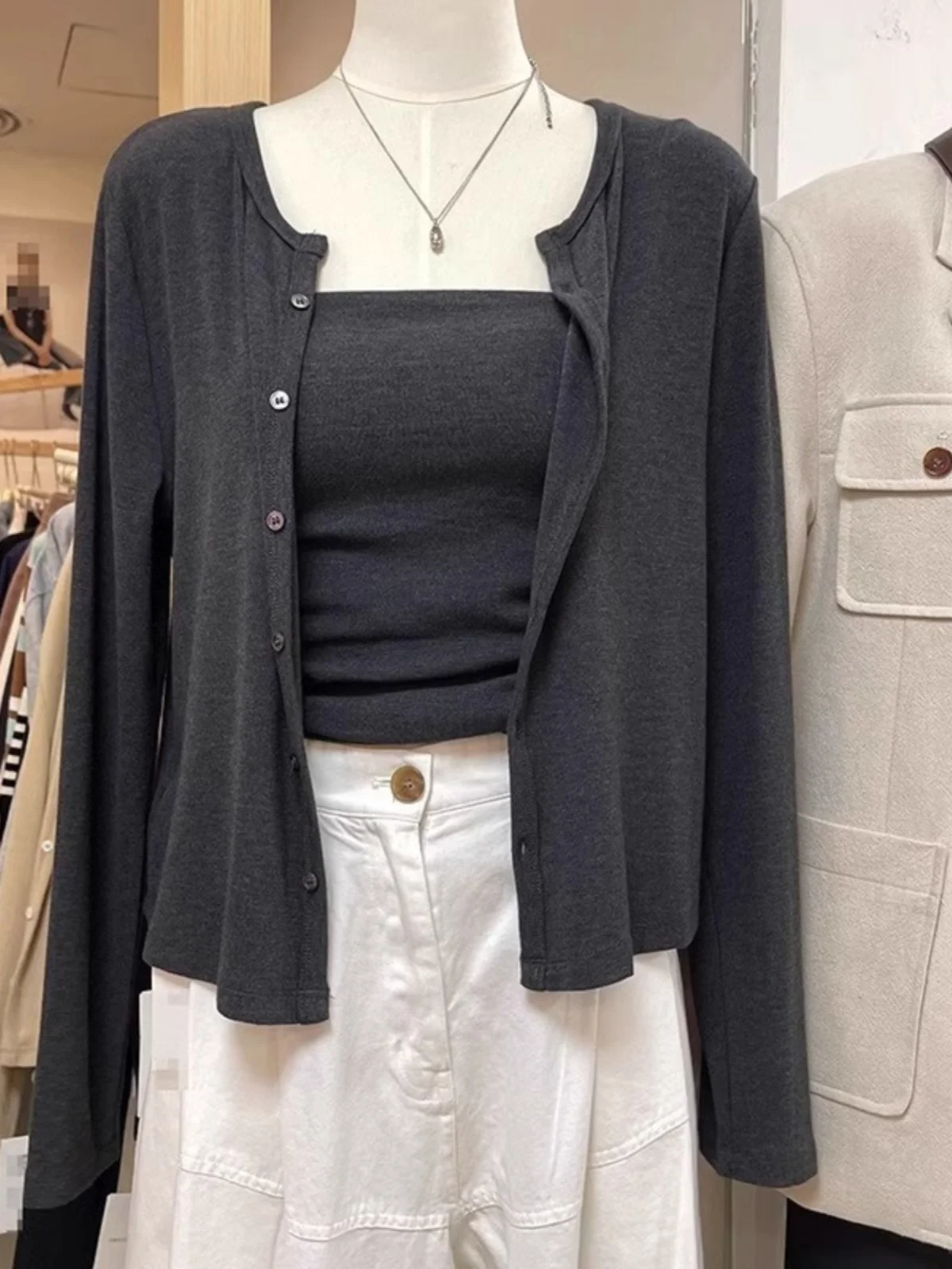 Women's Knitted Short Cardigan Sleeveless Outerwear with Strap Dresses Summer Two-Piece Set plus Small Jacket Top
Women's Knitted Short Cardigan Sleeveless Outerwear with Strap Dresses Summer Two-Piece Set plus Small Jacket Top