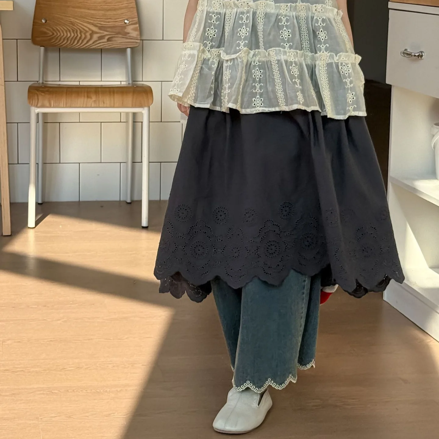 Girls Pants 2025 Spring New Childrens Clothes Korean Style Baby Girls Fashion Sweet Lace Jeans Casual Simple and Daily
Girls Pants 2025 Spring New Childrens Clothes Korean Style Baby Girls Fashion Sweet Lace Jeans Casual Simple and Daily