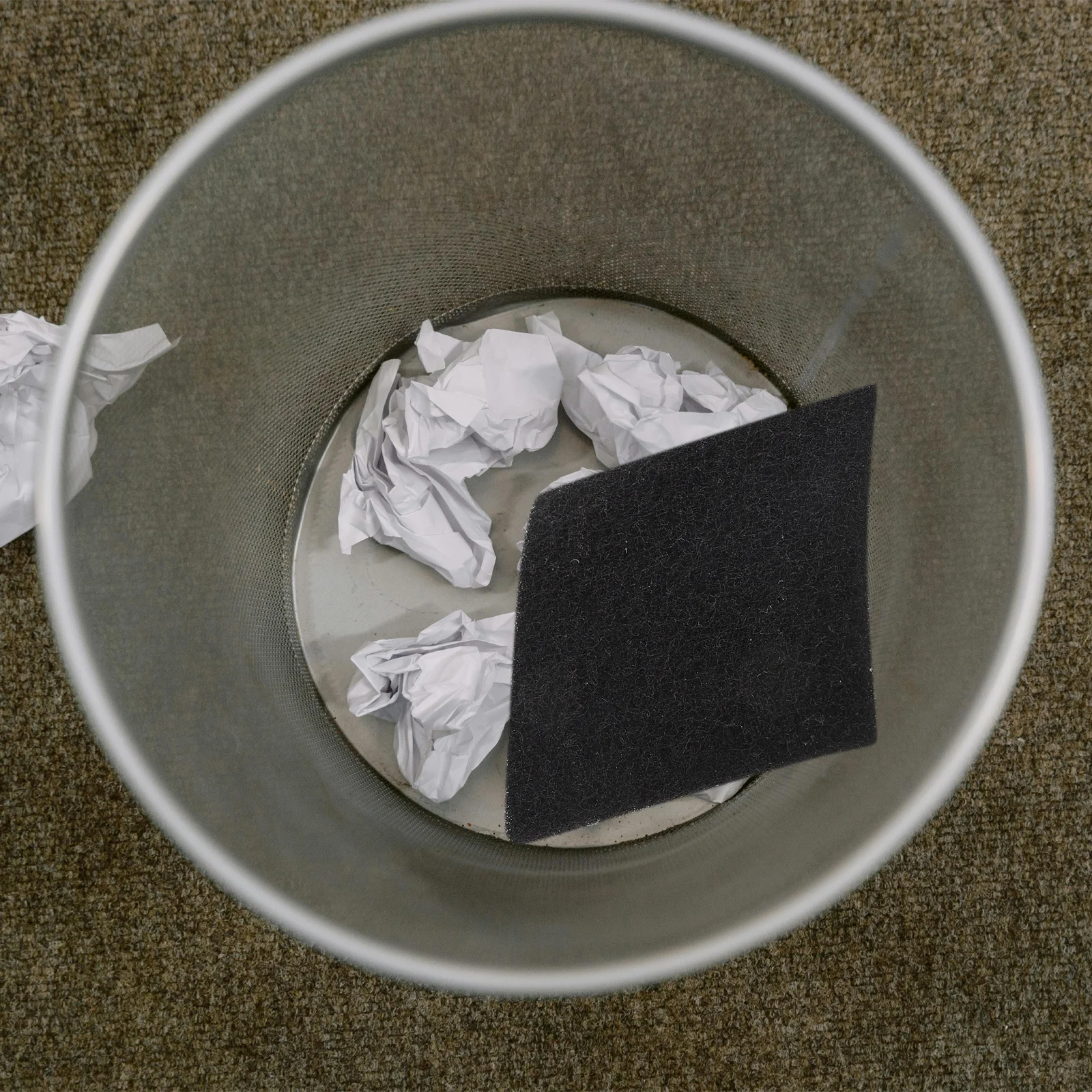 12Pcs Activated Carbon Filter for Trash Can Compost Bin Deodorizing Pad Replacement Filter for Kitchen Garbage Bin Filtration
12Pcs Activated Carbon Filter for Trash Can Compost Bin Deodorizing Pad Replacement Filter for Kitchen Garbage Bin Filtration