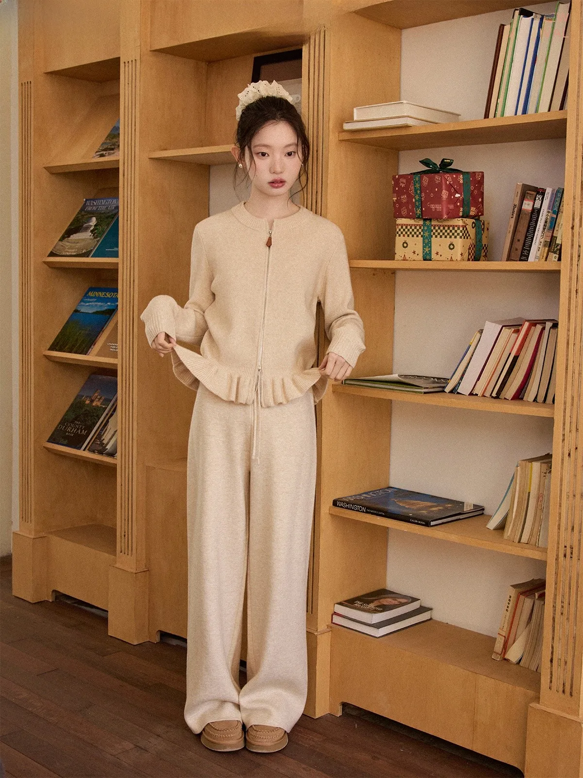 Soft Skin-Friendly Knitted Wood Bubbles Long Sve Cardigan Pants Anti-Pilling Women's Winter Thiened Polyester Nylon
Soft Skin-Friendly Knitted Wood Bubbles Long Sve Cardigan Pants Anti-Pilling Women's Winter Thiened Polyester Nylon