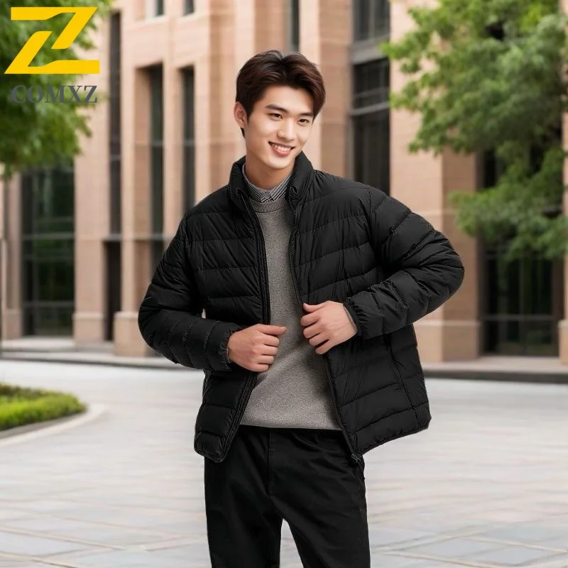 COMXZ Мужская короткая пуховая куртка 2025 для отдыха с капюшоном, зимняя лыжная куртка, ультралегкая куртка на утином пуху, высококачественное пуховое пальто
COMXZ Мужская короткая пуховая куртка 2025 для отдыха с капюшоном, зимняя лыжная куртка, ультралегкая куртка на утином пуху, высококачественное пуховое пальто