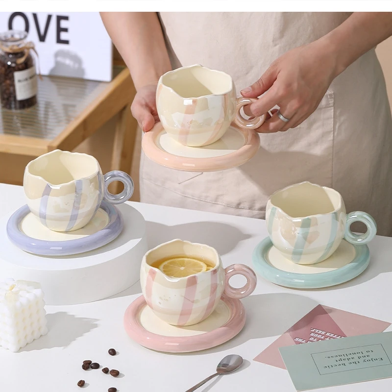 Симпатичный керамический бытовой набор кухоль для послеобеденного чая
Симпатичный керамический бытовой набор кухоль для послеобеденного чая