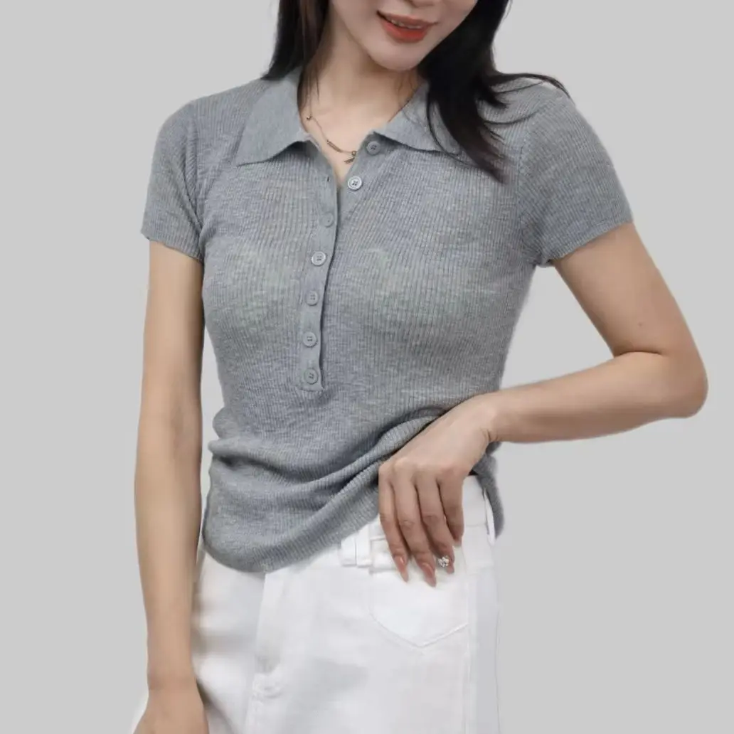 2025 Summer New Polo Collar Women's Knitted Short-Sleeved Sweater Korean Casual Fashion Square Neck Striped Women's Top
2025 Summer New Polo Collar Women's Knitted Short-Sleeved Sweater Korean Casual Fashion Square Neck Striped Women's Top