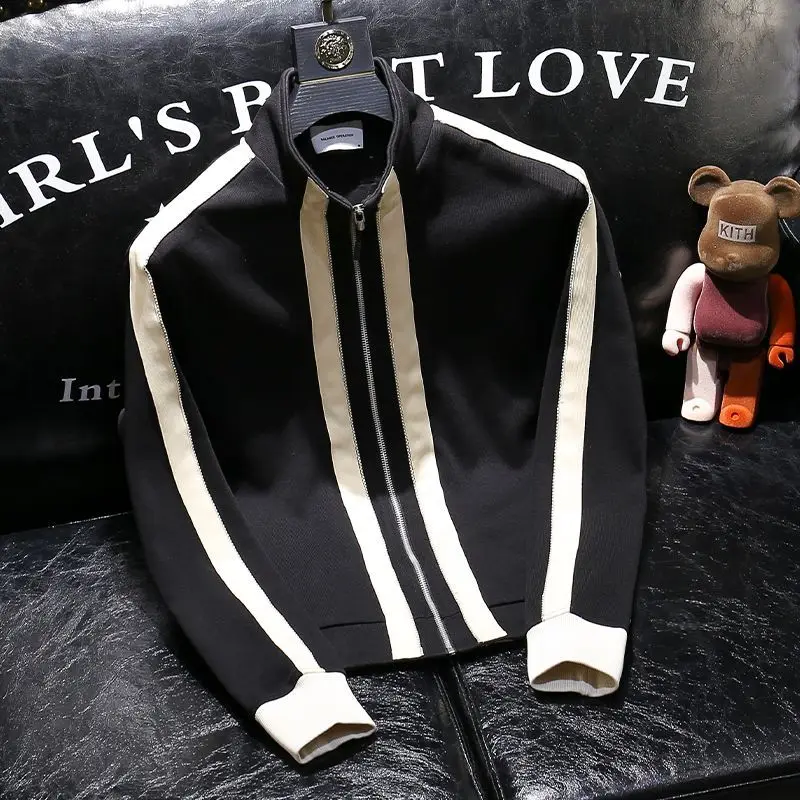 2023 New Jackets Men Fashion Spring and Autumn Outerwear Men's Striped Jacket Sportswear Outdoors Tops Coats Male Clothing O55
2023 New Jackets Men Fashion Spring and Autumn Outerwear Men's Striped Jacket Sportswear Outdoors Tops Coats Male Clothing O55