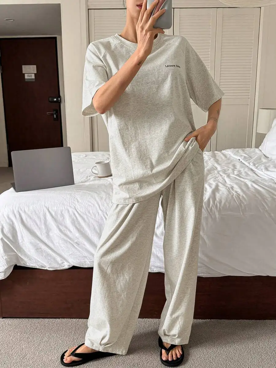Women Comfortable Soft Letter Print Pajama Set Home Wear Sleepwear
Women Comfortable Soft Letter Print Pajama Set Home Wear Sleepwear