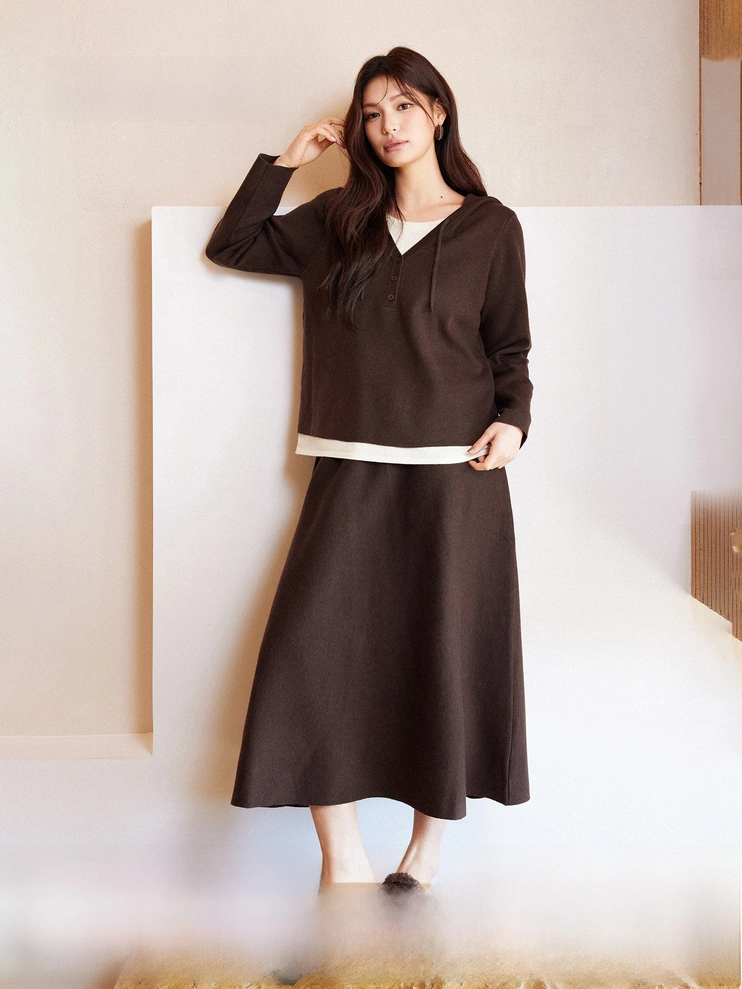 Комплект Plusmall из смесовой шерсти: вязаный костюм-двойка (юбка и топ) для женщин, зимний, прямой крой, повседневный, для фигуры «груша», модный комплект
Комплект Plusmall из смесовой шерсти: вязаный костюм-двойка (юбка и топ) для женщин, зимний, прямой крой, повседневный, для фигуры «груша», модный комплект