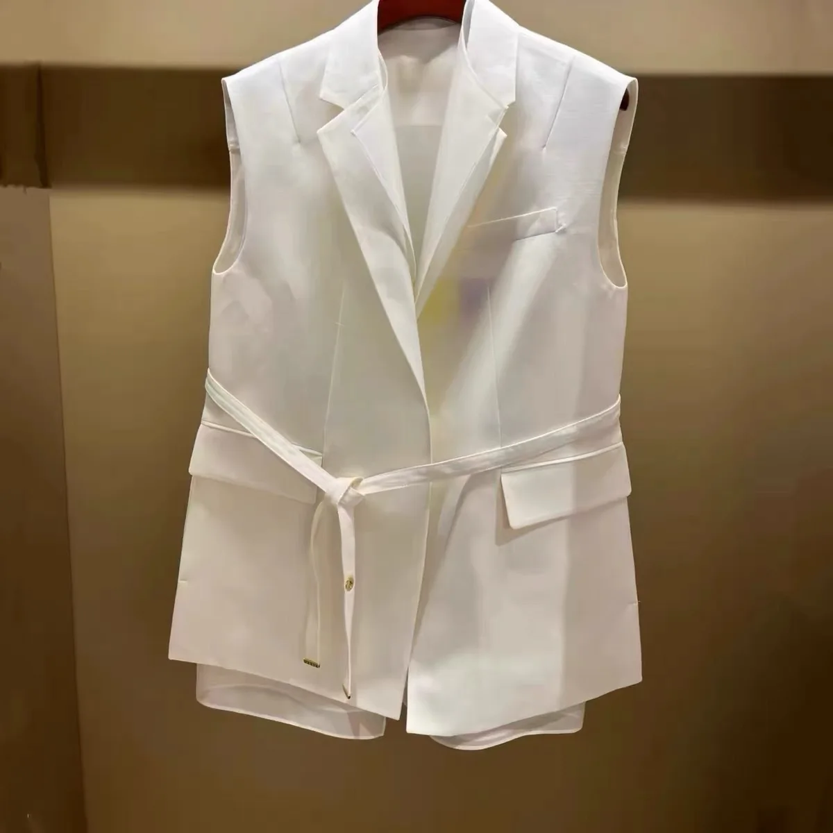 Detachable Lemon Cheese JON26 Summer Shirt Collar Waistcoat Jacket with Ribbon European Tulle Outerwear Women's Commute Style
Detachable Lemon Cheese JON26 Summer Shirt Collar Waistcoat Jacket with Ribbon European Tulle Outerwear Women's Commute Style