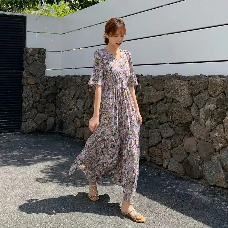 Korean Print Bohemian Chic Girls Party Long Dress Size Women Summer Unif French Boho Flare Sleeve V-Neck Dresses
Korean Print Bohemian Chic Girls Party Long Dress Size Women Summer Unif French Boho Flare Sleeve V-Neck Dresses