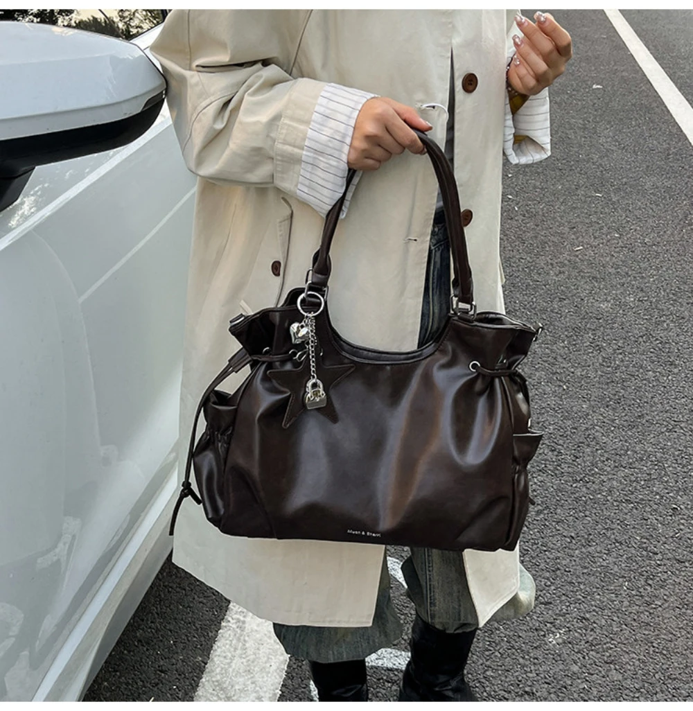 Premium Texture Retro Large Capacity Shoulder Armpit Bag Women's Fashion Simple Temperament Commuting Versatile PU Tote Bag
Premium Texture Retro Large Capacity Shoulder Armpit Bag Women's Fashion Simple Temperament Commuting Versatile PU Tote Bag