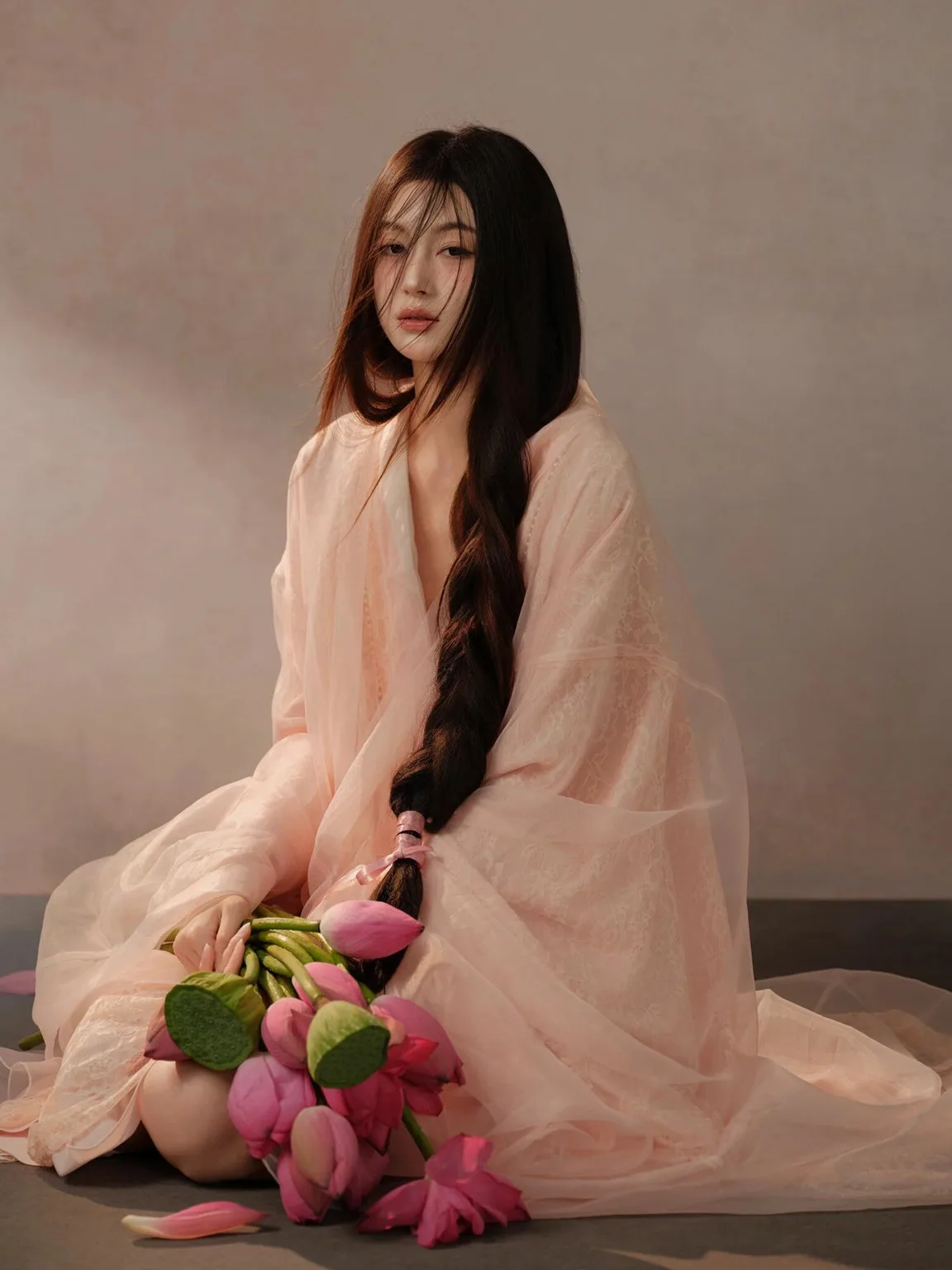 Ele Pink Lace Hanfu Women's Art Photo Studio Photoaphy Costume Interior Lotus Design Traditional War Era Robe Polyester...
Ele Pink Lace Hanfu Women's Art Photo Studio Photoaphy Costume Interior Lotus Design Traditional War Era Robe Polyester...