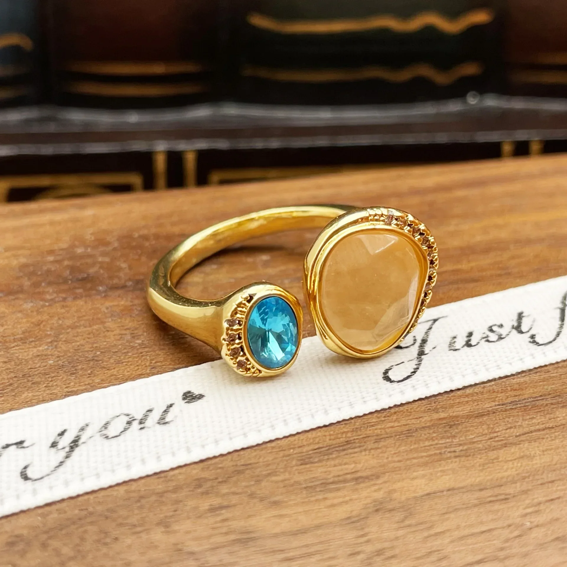 European and American retro personality inlaid irregular stone blue crystal glass ring
European and American retro personality inlaid irregular stone blue crystal glass ring