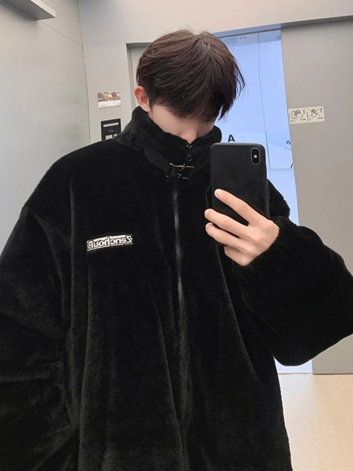 Меховые хлопковые парки, пальто, мужская зимняя американская уличная куртка большого размера на флисовой подкладке, теплая утолщенная повседневная стеганая уличная одежда
Меховые хлопковые парки, пальто, мужская зимняя американская уличная куртка большого размера на флисовой подкладке, теплая утолщенная повседневная стеганая уличная одежда