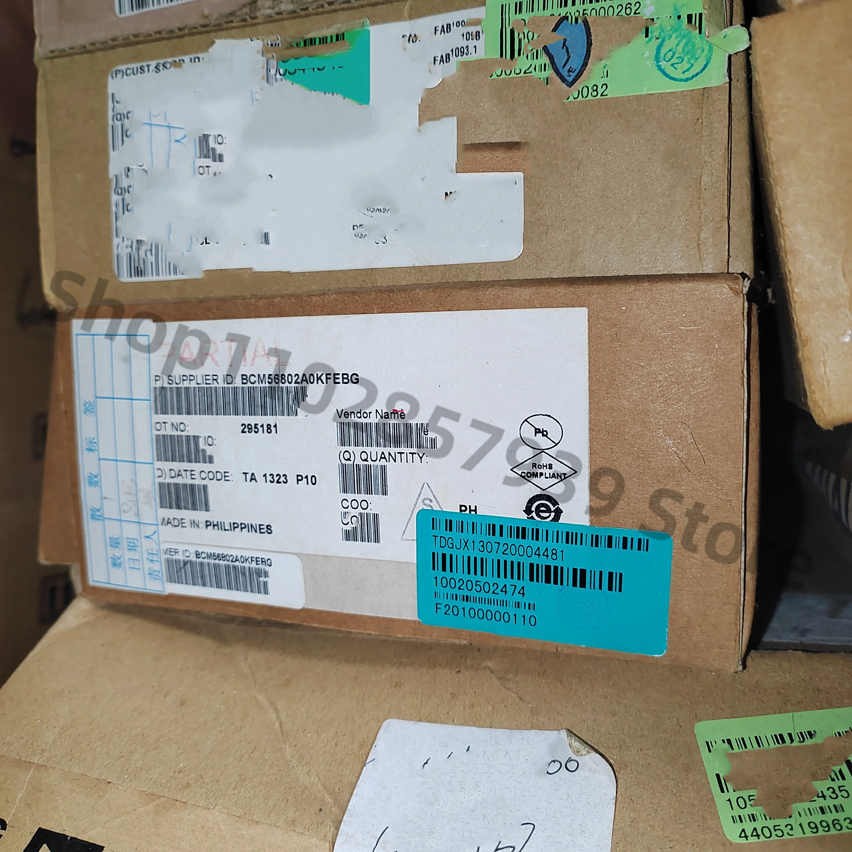 BCM56802AOKFEBG BCM56802A0KFEBG BGA 1 шт./лот 100% новый оригинальный Бесплатная доставка
BCM56802AOKFEBG BCM56802A0KFEBG BGA 1 шт./лот 100% новый оригинальный Бесплатная доставка