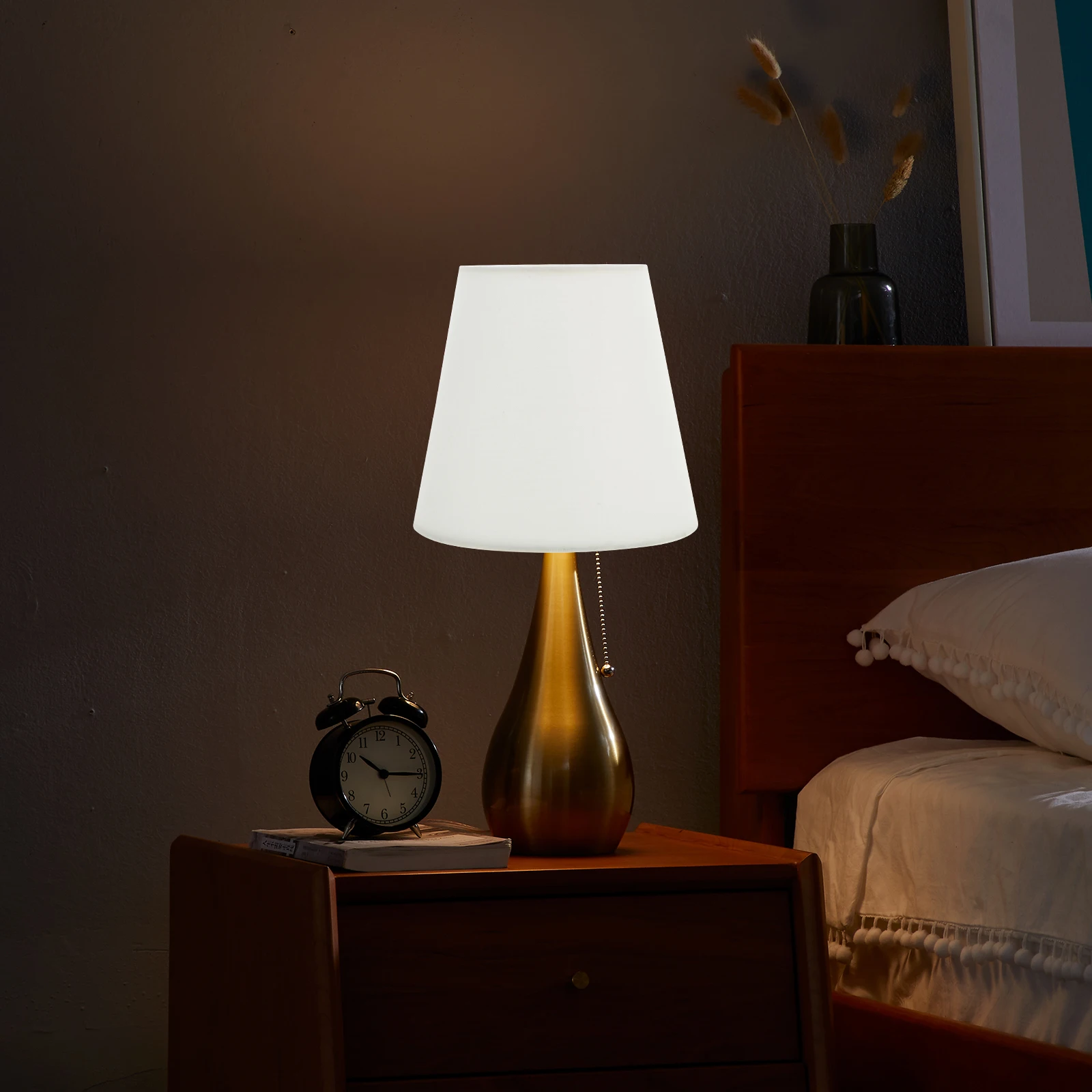 Fabric Clip-On Lampshade Replacement Table Floor Bulb Cover Decorative Home Light Shade Easy Installation Household Lighting
Fabric Clip-On Lampshade Replacement Table Floor Bulb Cover Decorative Home Light Shade Easy Installation Household Lighting