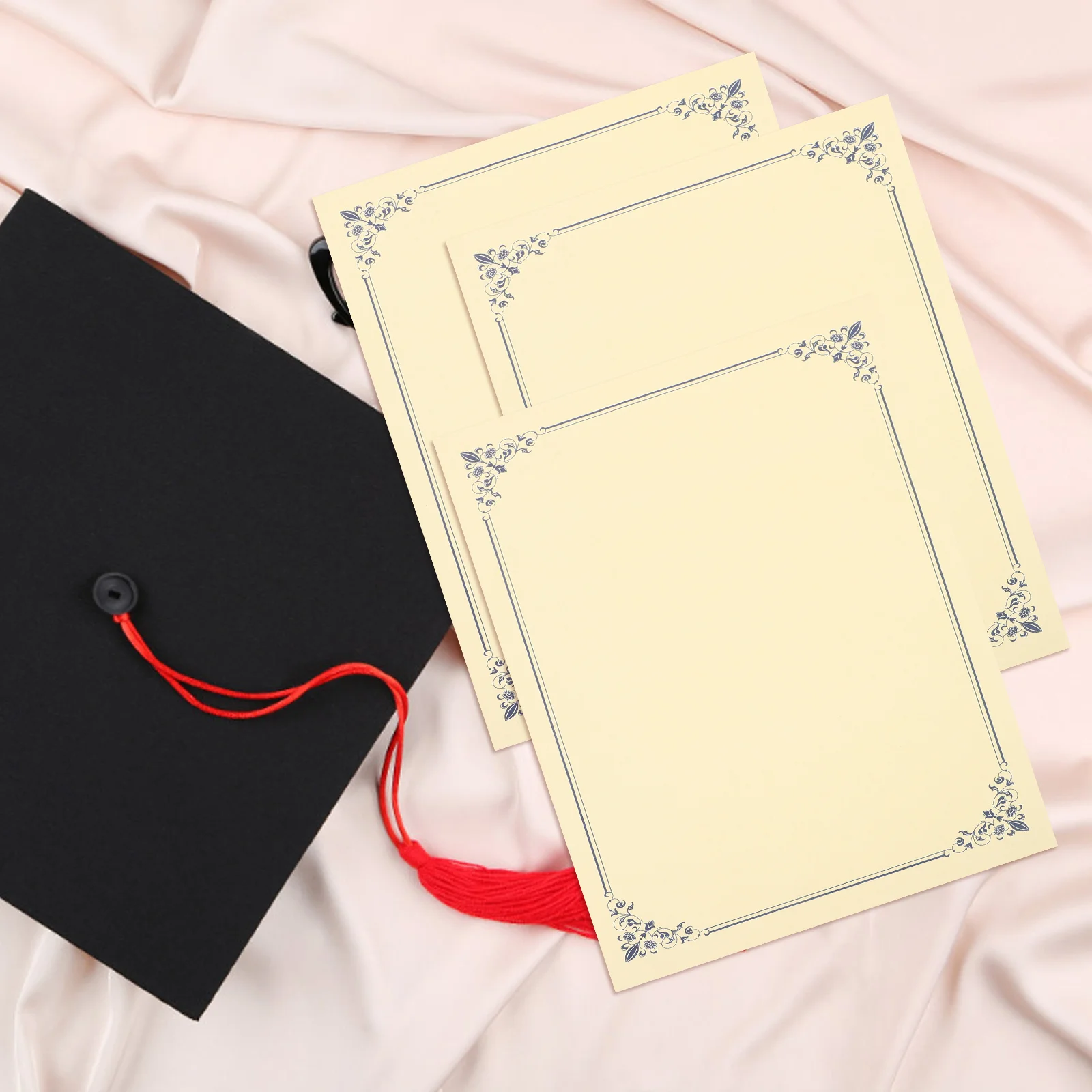 10pcs Blank Certificate Paper 8.5X11 Inch Printable Diploma Liner For School Office Decoration Award Completion Graduation
10pcs Blank Certificate Paper 8.5X11 Inch Printable Diploma Liner For School Office Decoration Award Completion Graduation