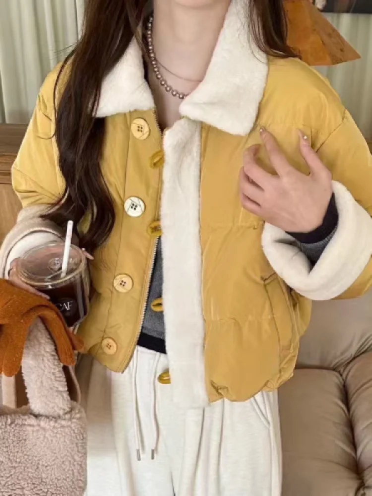 Премиум-пуховик с отделкой, женское зимнее пальто 2026 года, новое, уникальное, очень милое, объемное, в корейском стиле, свободного кроя, с длинными рукавами
Премиум-пуховик с отделкой, женское зимнее пальто 2026 года, новое, уникальное, очень милое, объемное, в корейском стиле, свободного кроя, с длинными рукавами