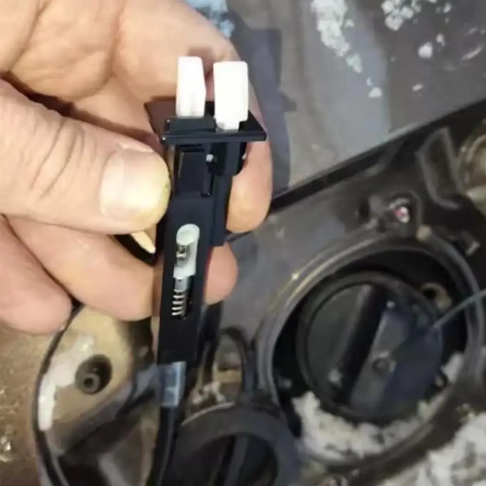 Крышка топливного бака с замком для Renault Sandero Duster Lada 788276143R RE276143, крышка бака с замком открытия, крышка бака автомобиля
Крышка топливного бака с замком для Renault Sandero Duster Lada 788276143R RE276143, крышка бака с замком открытия, крышка бака автомобиля